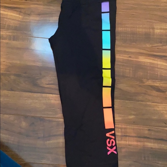 VSX knockout crop leggings